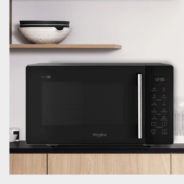 Whirlpool 25L Microwave, Quartz Grill, 900W, Magic Pro 25GE