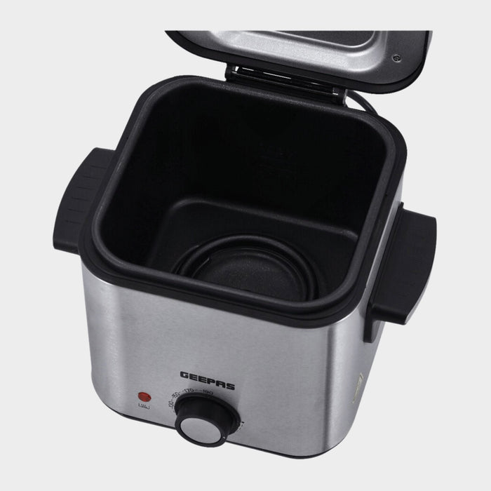 Geepas 1.5L Deep Fryer with viewing window, GDF36016 - KWT Tech Mart